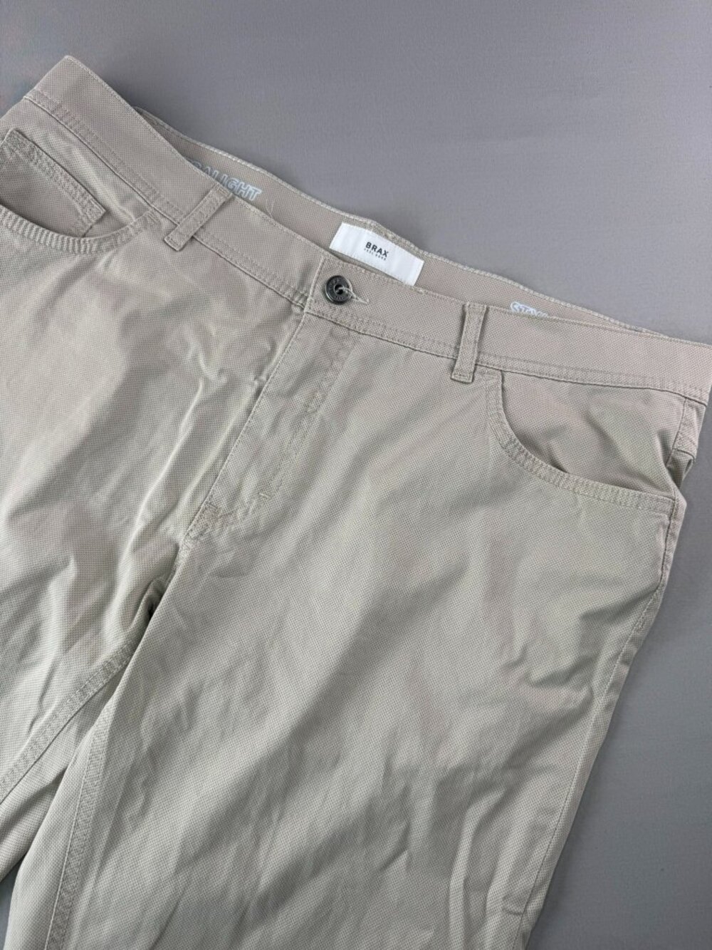 BRAX Men's 38/34 Lightweight Cooper Light Beige/Brown Golf Lifestyle Preppy